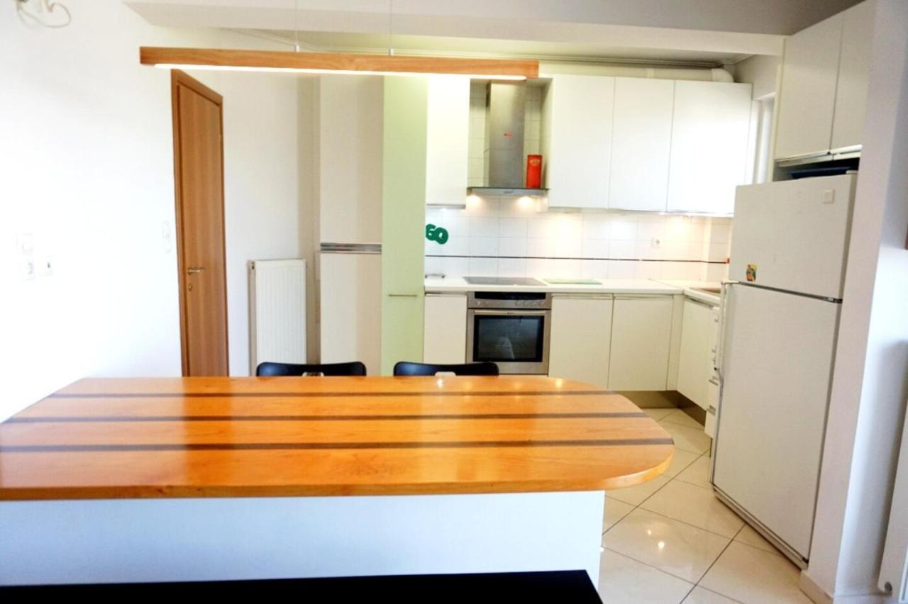 Piraeus Bright Apt Luaran gambar