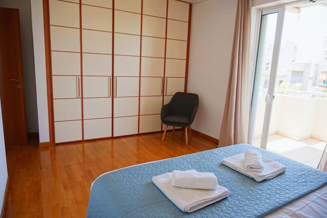 Piraeus Bright Apt Luaran gambar