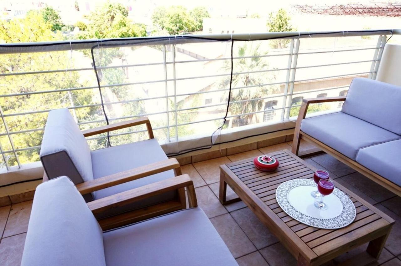 Piraeus Bright Apt Luaran gambar